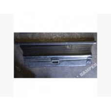 Шторка багажника