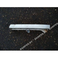 Ус под фару левый