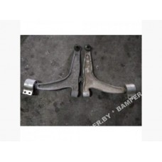 Рычаг передний